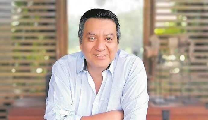 Enciclopedia vacía, de Ricardo Sumalavia